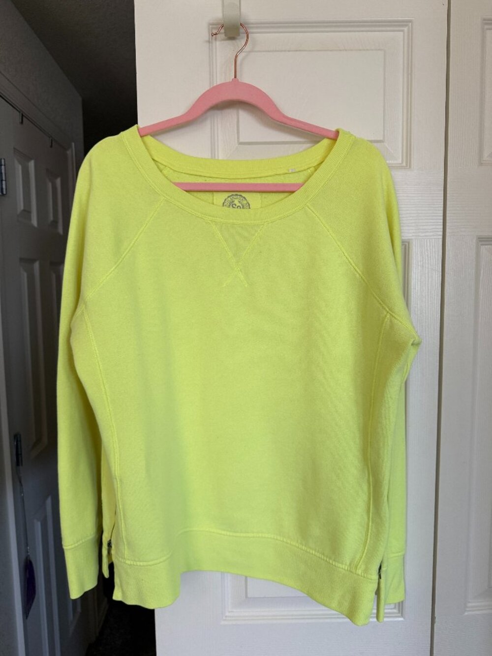 Neon side zip sweatshirt